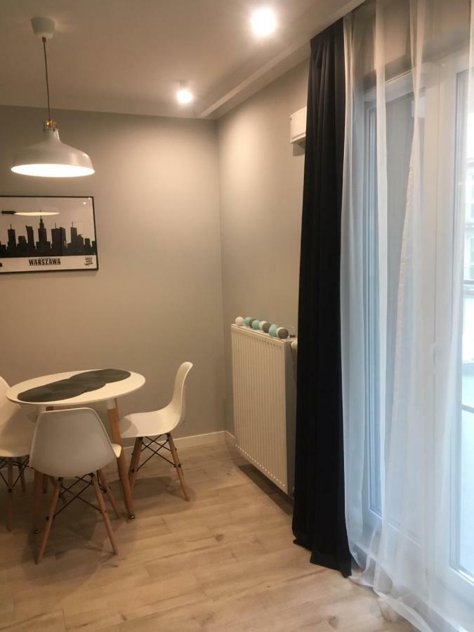 Manufaktura Praska Apartman Varsó Kültér fotó